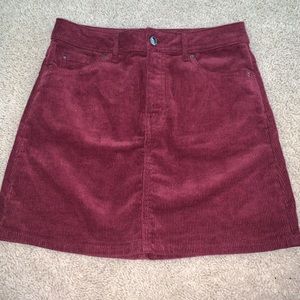 Burgundy ribbed skirt